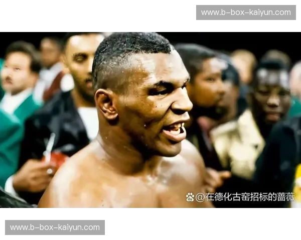 【重磅回归】铁拳与舞步的终极邂逅：直播泰森vs小罗伊·琼斯，见证一个时代的荣光不朽